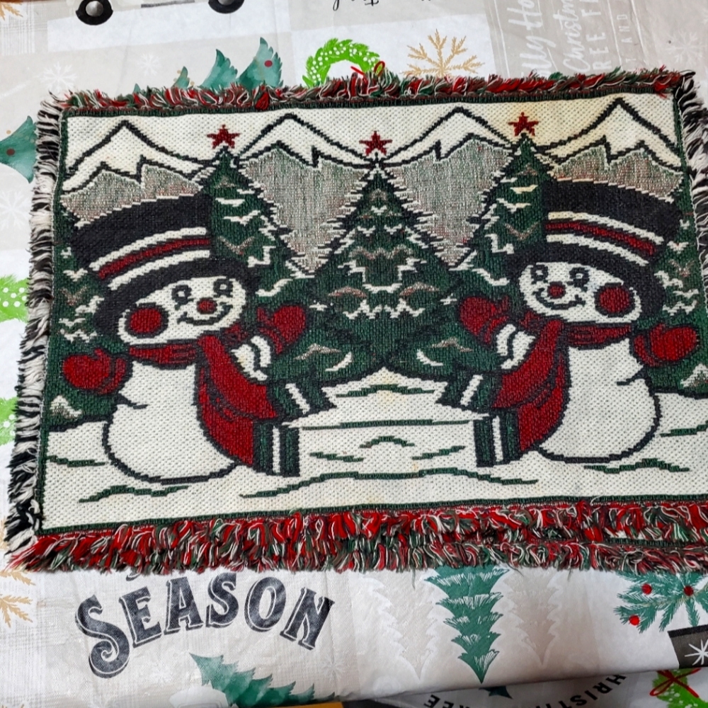 Set of 4 Vintage Christmas table mats
